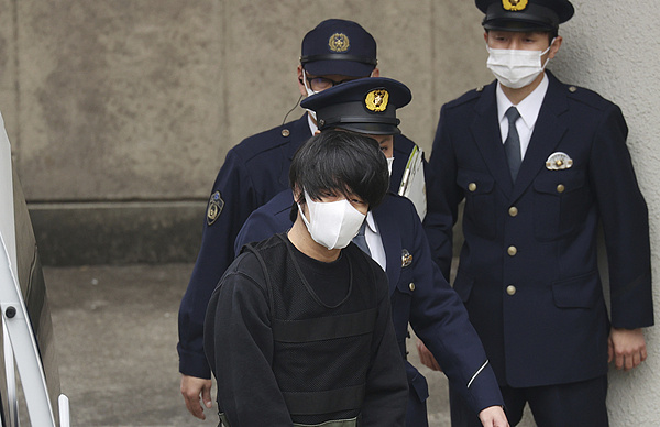 本财配资 安倍晋三枪击案嫌疑人认罪